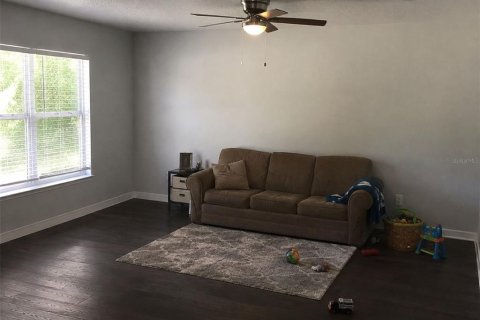 Immobilier commercial à vendre à Saint Petersburg, Floride: 3 chambres, 111.48 m2 № 2284575 - photo 6