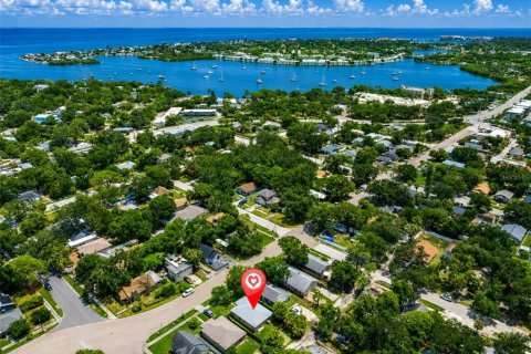 Immobilier commercial à vendre à Saint Petersburg, Floride: 3 chambres, 111.48 m2 № 2284575 - photo 9