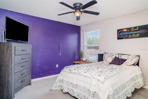 House in Auburndale, Florida 5 bedrooms, 297.29 sq.m. № 1802437 - photo 16