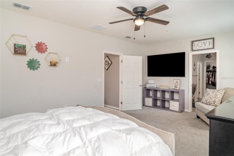 House in Auburndale, Florida 5 bedrooms, 297.29 sq.m. № 1802437 - photo 14