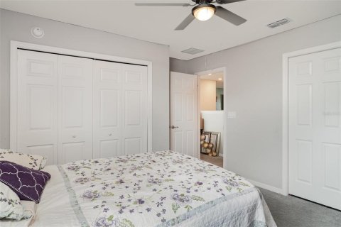 House in Auburndale, Florida 5 bedrooms, 297.29 sq.m. № 1802437 - photo 17
