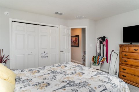 House in Auburndale, Florida 5 bedrooms, 297.29 sq.m. № 1802437 - photo 20
