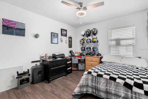 House in Davenport, Florida 4 bedrooms, 175.4 sq.m. № 1735562 - photo 25