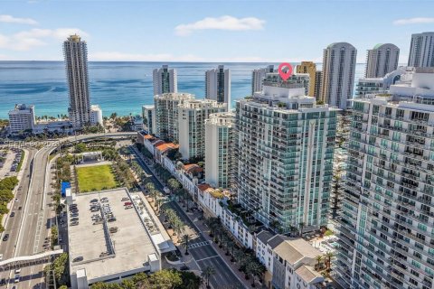 Купить кондоминиум в Санни-Айлс-Бич, Флорида 3 спальни, 175.77м2, № 2065562 - фото 7