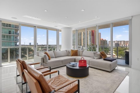 Купить кондоминиум в Санни-Айлс-Бич, Флорида 3 спальни, 175.77м2, № 2065562 - фото 22