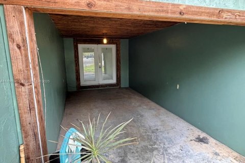 Villa ou maison à vendre à Okeechobee, Floride: 4 chambres № 1962818 - photo 2