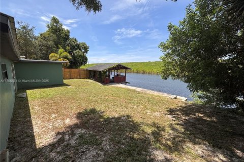 Villa ou maison à vendre à Okeechobee, Floride: 4 chambres № 1962818 - photo 21