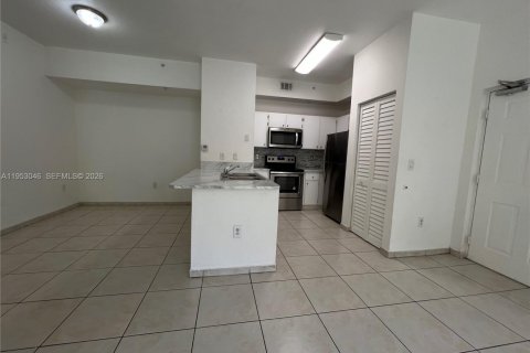 Condominio en alquiler en Doral, Florida, 2 dormitorios, 84.54 m2 № 2019555 - foto 16