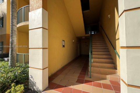 Condominio en alquiler en Doral, Florida, 2 dormitorios, 84.54 m2 № 2019555 - foto 6