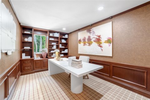 Casa en venta en Miami Beach, Florida, 7 dormitorios, 653.47 m2 № 1992200 - foto 15