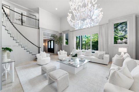 Casa en venta en Miami Beach, Florida, 7 dormitorios, 653.47 m2 № 1992200 - foto 6
