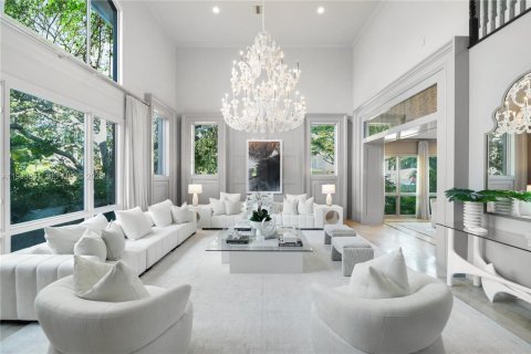 Casa en venta en Miami Beach, Florida, 7 dormitorios, 653.47 m2 № 1992200 - foto 4