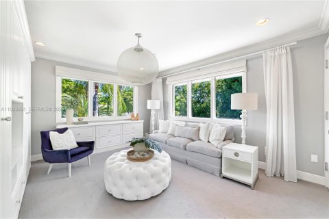 Casa en venta en Miami Beach, Florida, 7 dormitorios, 653.47 m2 № 1992200 - foto 26
