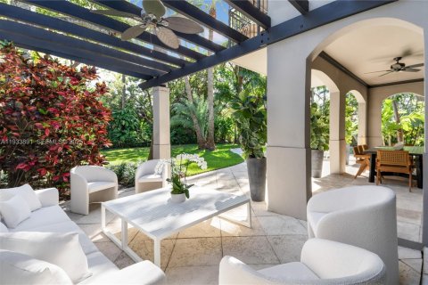 Casa en venta en Miami Beach, Florida, 7 dormitorios, 653.47 m2 № 1992200 - foto 29