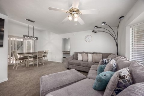 Casa en venta en Gainesville, Florida, 3 dormitorios, 148.18 m2 № 1651967 - foto 11