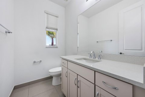 House in Lake Worth, Florida 5 bedrooms, 343.74 sq.m. № 2399652 - photo 17