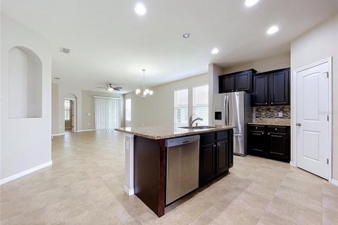 Casa en venta en Lakeland, Florida, 3 dormitorios, 170.57 m2 № 2275740 - foto 12