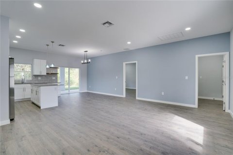 House in Sebring, Florida 3 bedrooms, 141.58 sq.m. № 1679179 - photo 15