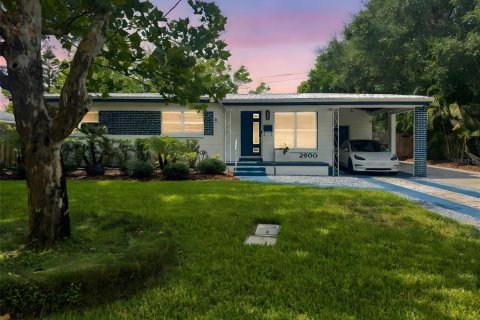 House in Orlando, Florida 3 bedrooms, 138.61 sq.m. № 1796597 - photo 2