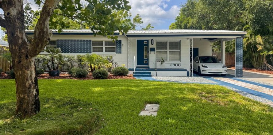 House in Orlando, Florida 3 bedrooms, 138.61 sq.m. № 1796597