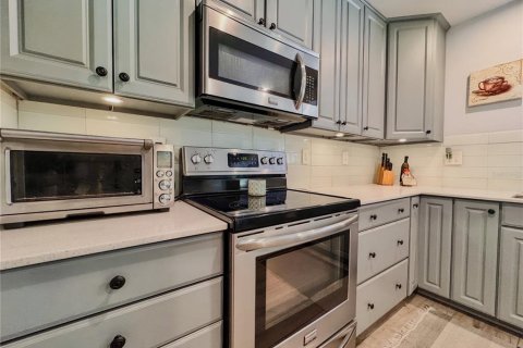House in Orlando, Florida 3 bedrooms, 138.61 sq.m. № 1796597 - photo 17