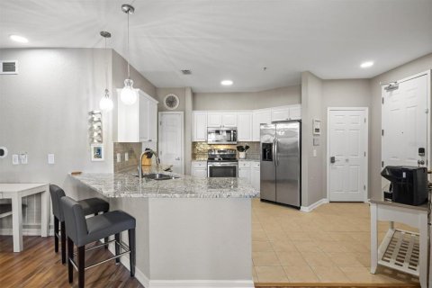 Condo in Davenport, Florida, 3 bedrooms  № 2137643 - photo 5