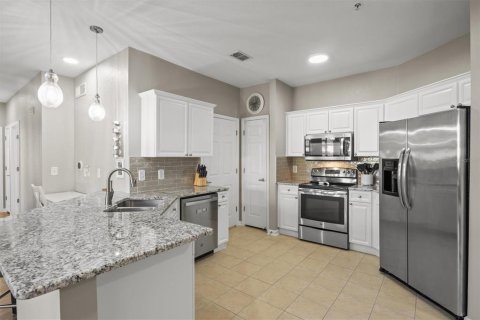 Condo in Davenport, Florida, 3 bedrooms  № 2137643 - photo 6