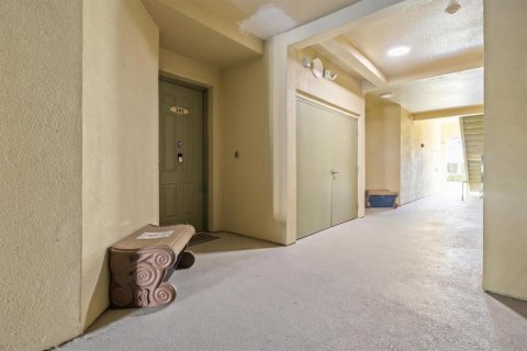Condo in Davenport, Florida, 3 bedrooms  № 2137643 - photo 27