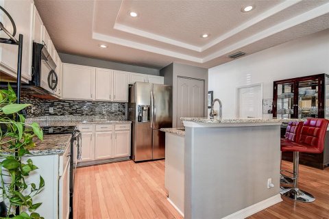 Villa ou maison à vendre à Tarpon Springs, Floride: 4 chambres, 211.17 m2 № 2419386 - photo 8