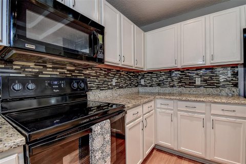 Villa ou maison à vendre à Tarpon Springs, Floride: 4 chambres, 211.17 m2 № 2419386 - photo 12