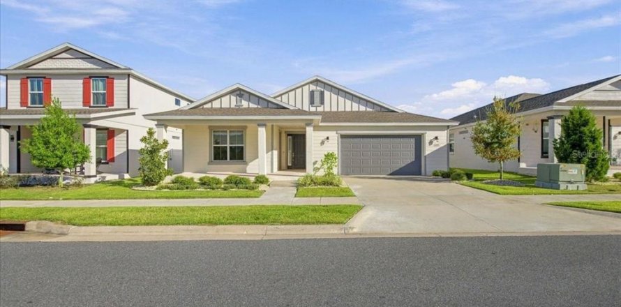 House in Ocala, Florida 4 bedrooms, 281.87 sq.m. № 2428668