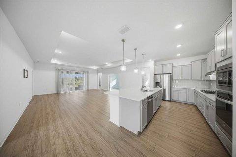 House in Ocala, Florida 4 bedrooms, 281.87 sq.m. № 2428668 - photo 8