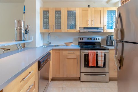 Снять в аренду кондоминиум в Майами-Бич, Флорида 1 спальня, 62.24м2, № 1998531 - фото 8