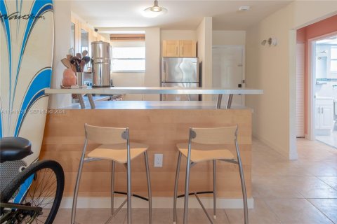 Снять в аренду кондоминиум в Майами-Бич, Флорида 1 спальня, 62.24м2, № 1998531 - фото 6