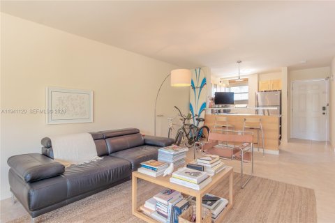 Снять в аренду кондоминиум в Майами-Бич, Флорида 1 спальня, 62.24м2, № 1998531 - фото 5