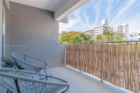 Снять в аренду кондоминиум в Майами-Бич, Флорида 1 спальня, 62.24м2, № 1998531 - фото 15