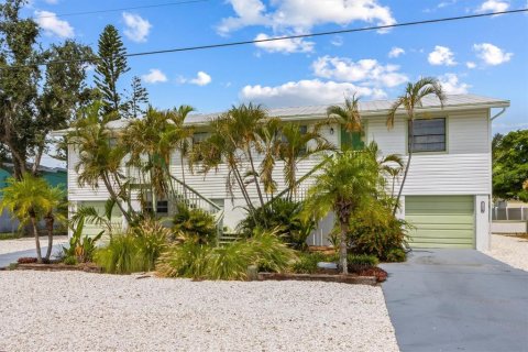 Propiedad comercial en venta en Bradenton, Florida, 4 dormitorios, 169.92 m2 № 1799786 - foto 1