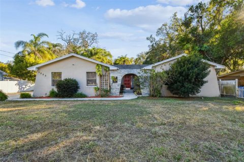 Villa ou maison à vendre à Tampa, Floride: 3 chambres, 206.52 m2 № 2147453 - photo 2