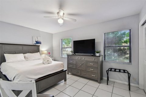 Villa ou maison à vendre à Tampa, Floride: 3 chambres, 206.52 m2 № 2147453 - photo 16