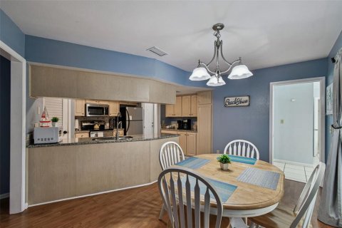 Villa ou maison à vendre à Tampa, Floride: 3 chambres, 206.52 m2 № 2147453 - photo 22