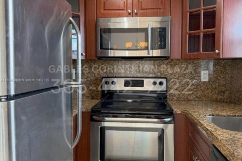 Appartement à louer à Coral Gables, Floride: 63 chambres, 78.97 m2 № 1946889 - photo 3