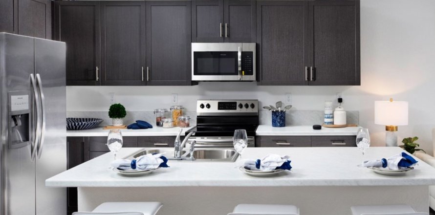 Adosado en WESTVIEW en Miami, Florida 4 dormitorios, 181 m2 № 73111