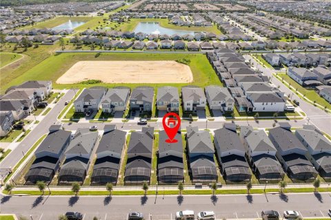 Villa ou maison à vendre à Kissimmee, Floride: 6 chambres, 277.5 m2 № 1885971 - photo 4