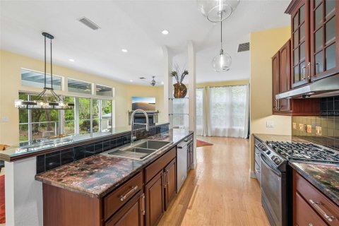 Villa ou maison à vendre à Sarasota, Floride: 3 chambres, 188.87 m2 № 2418436 - photo 9