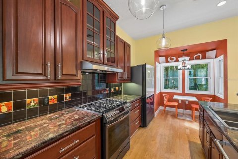 Villa ou maison à vendre à Sarasota, Floride: 3 chambres, 188.87 m2 № 2418436 - photo 11