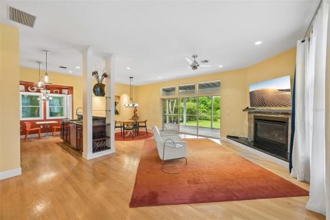 Villa ou maison à vendre à Sarasota, Floride: 3 chambres, 188.87 m2 № 2418436 - photo 3
