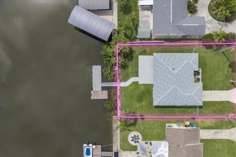 Villa ou maison à louer à Hernando Beach, Floride: 3 chambres, 125.6 m2 № 2356217 - photo 3