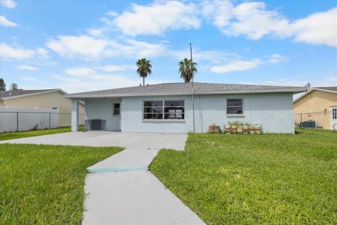 Villa ou maison à louer à Hernando Beach, Floride: 3 chambres, 125.6 m2 № 2356217 - photo 19