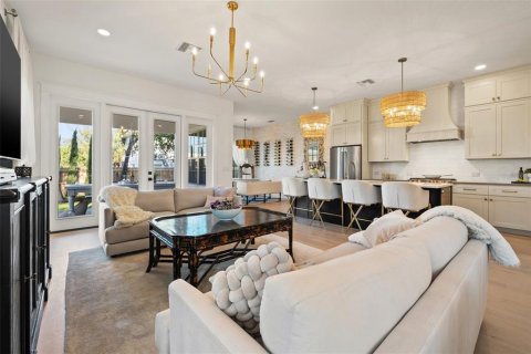 Adosado en venta en Saint Petersburg, Florida, 4 dormitorios, 204.38 m2 № 1524376 - foto 8