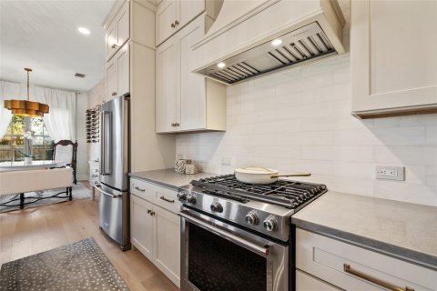 Adosado en venta en Saint Petersburg, Florida, 4 dormitorios, 204.38 m2 № 1524376 - foto 12